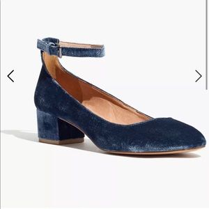 Madewell Navy Velvet Block Heel Pumps